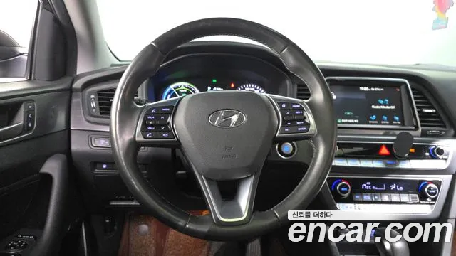 Hyundai Hybrid 2017 thumb 12