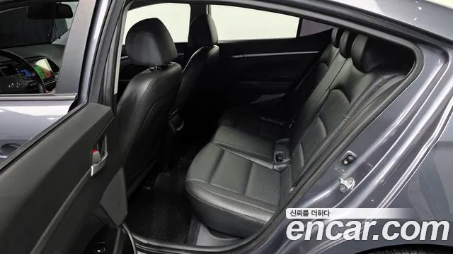 Hyundai Elantra 2019 thumb 4