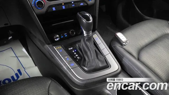 Hyundai Avante 2016 thumb 8