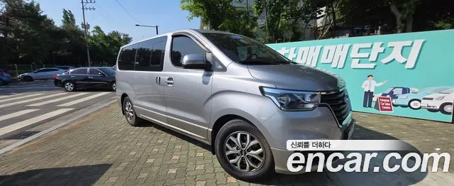 Hyundai Staria 2018 thumb 2
