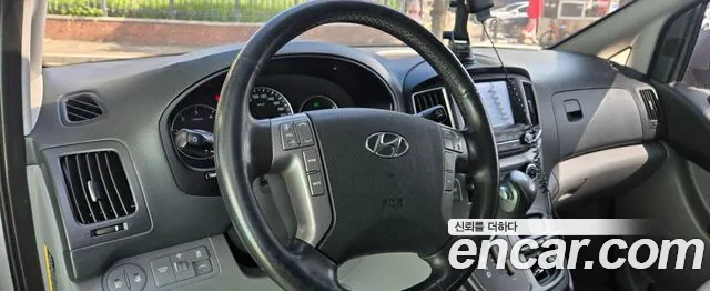 Hyundai Staria 2018 thumb 7