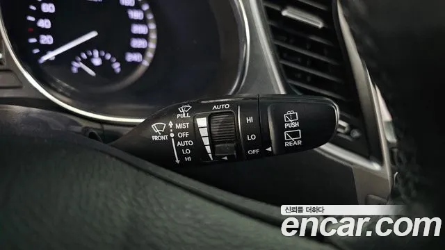 Hyundai Santafe 2016 thumb 12