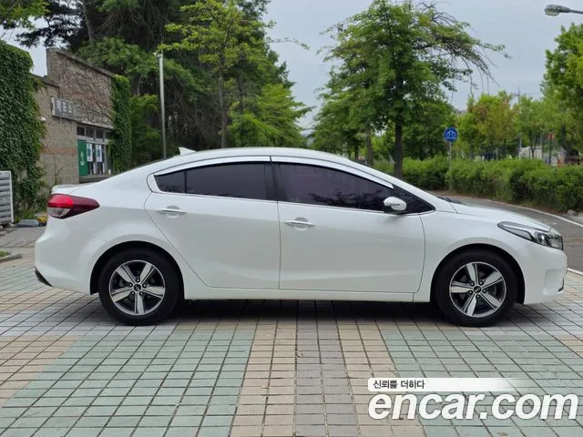 Kia K3 2017 thumb 12