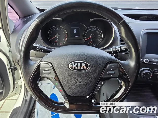 Kia K3 2017 thumb 10