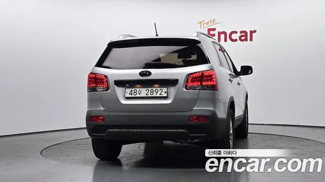 Kia Sorento 2011 thumb 12
