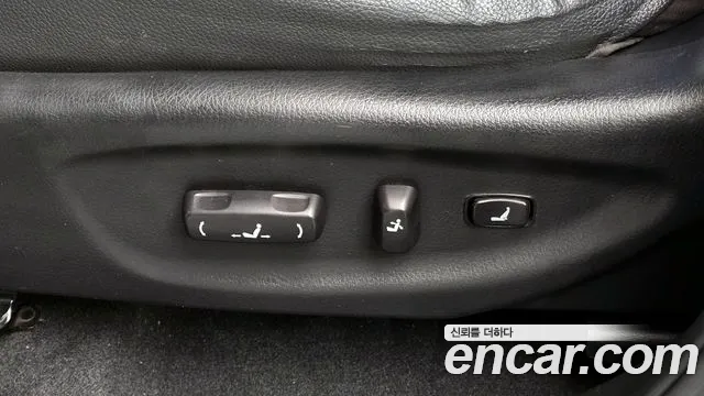 Kia Sorento 2011 thumb 11