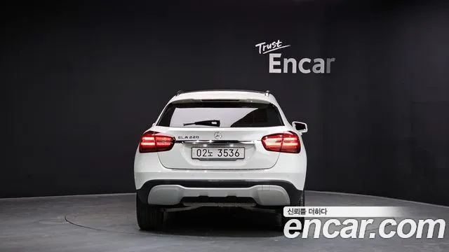 Mercedes-Benz A-Класс 2017 thumb 12