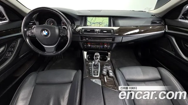 BMW 5 серии 2016 thumb 12