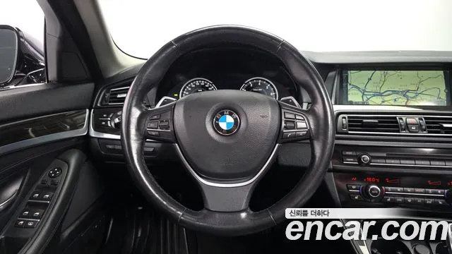 BMW 5 серии 2016 thumb 9