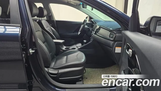 Kia Niro 2018 thumb 3