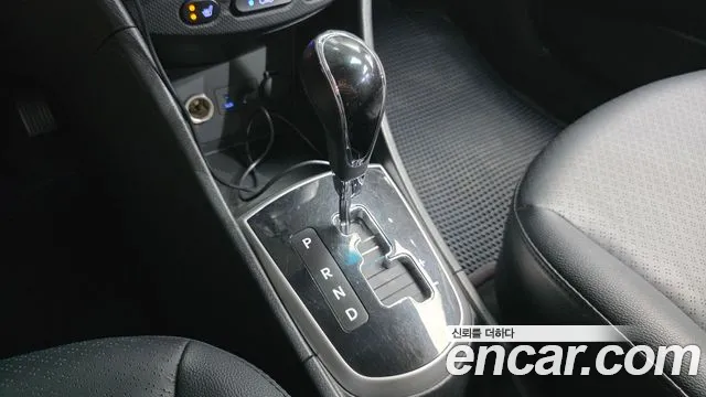 Hyundai Accent 2014 thumb 4