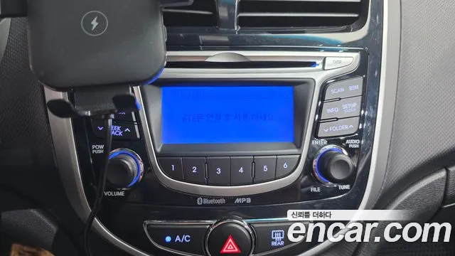 Hyundai Accent 2014 thumb 10