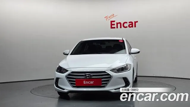 Hyundai AD 2016 thumb 8