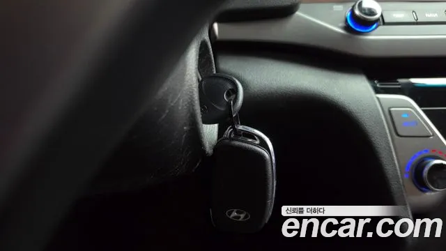 Hyundai AD 2016 thumb 7