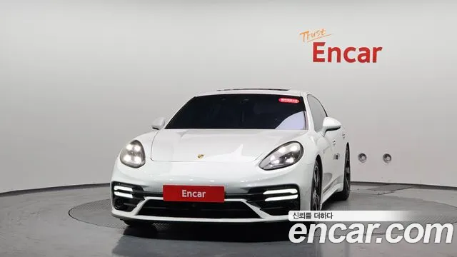 Porsche Panamera 2015 thumb 11