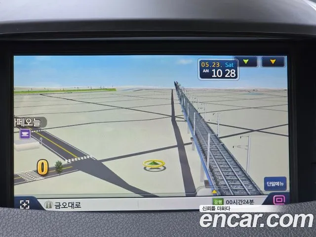 Renault QM5 2014 thumb 12