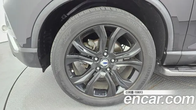 KGM Rexton 2017 thumb 11