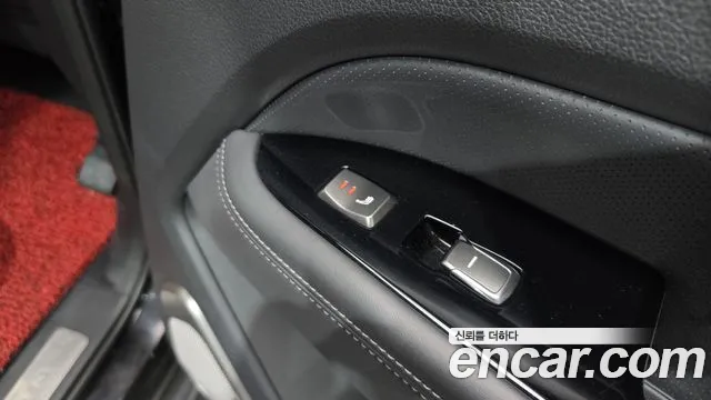 KGM Rexton 2017 thumb 3