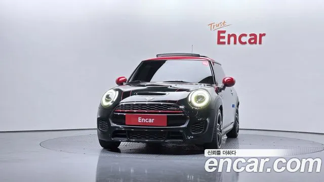 Mini Cooper S 2019 thumb 4