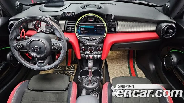 Mini Cooper S 2019 thumb 8