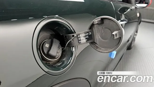 Mini Cooper S 2019 thumb 7