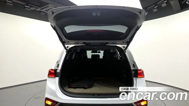 Hyundai Santa Fe 2018 thumb 12