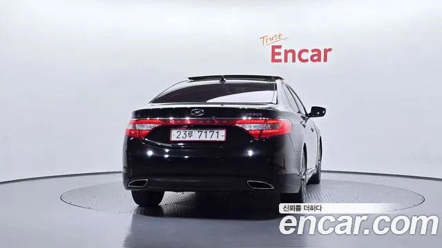 Hyundai Grandeur 2013 thumb 11