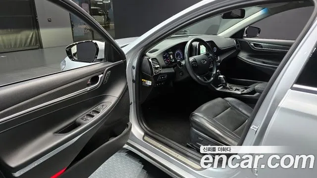 Hyundai Grandeur 2017 thumb 5