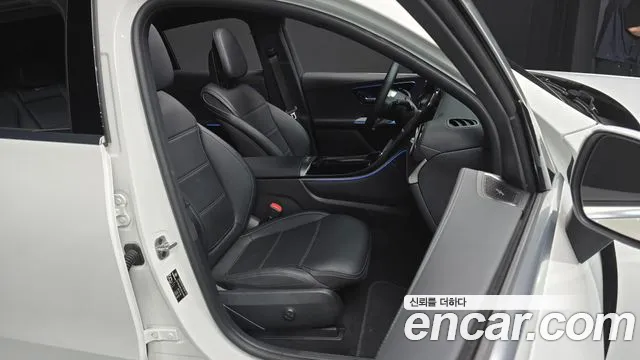 Mercedes-Benz GLC 2025 thumb 8