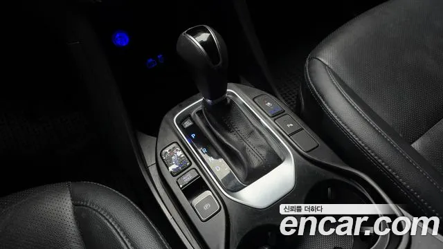 Hyundai Santafe 2015 thumb 9