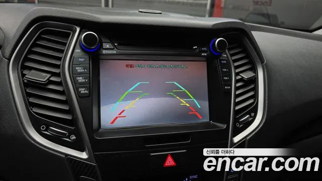 Hyundai Santafe 2015 thumb 10