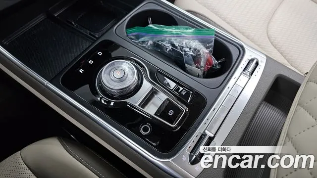 Kia Carnival 2024 thumb 9