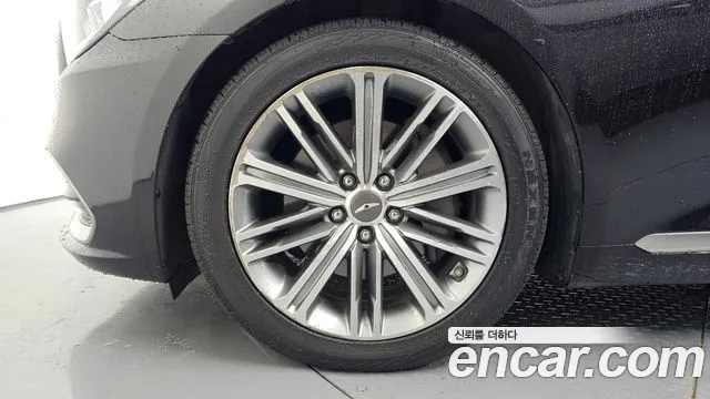 Genesis G80 2018 thumb 9