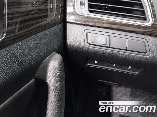 Hyundai LF 2015 thumb 8