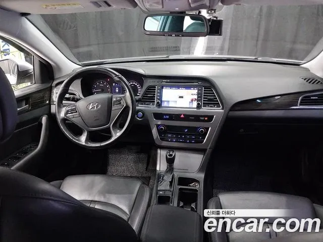 Hyundai LF 2015 thumb 11