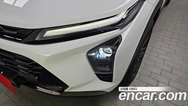 Chevrolet Tracker 2024 thumb 2
