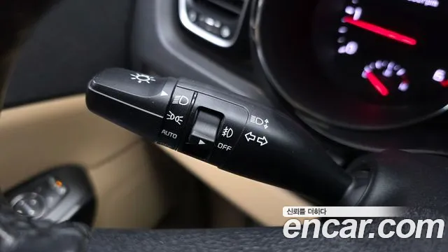 Kia Carnival 2017 thumb 6