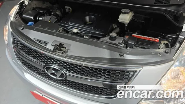 Hyundai Staria 2009 thumb 2