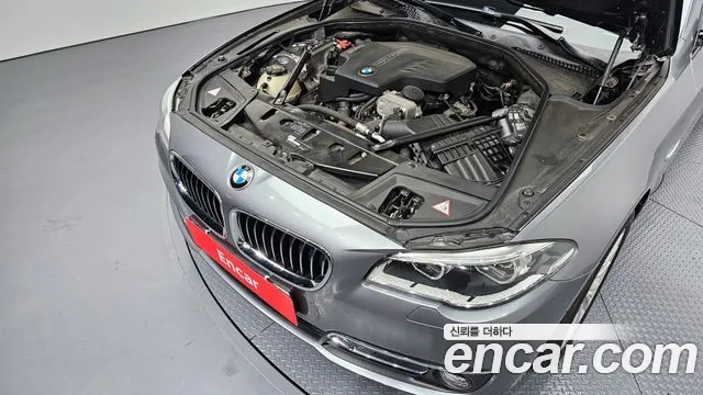 BMW 5 серии 2016 thumb 7