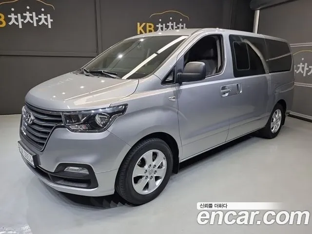 Hyundai Staria 2019 thumb 11