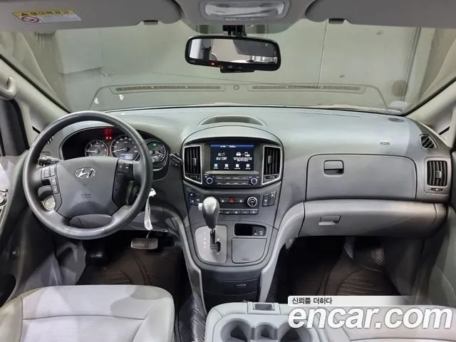 Hyundai Staria 2019 thumb 10