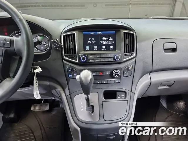 Hyundai Staria 2019 thumb 5