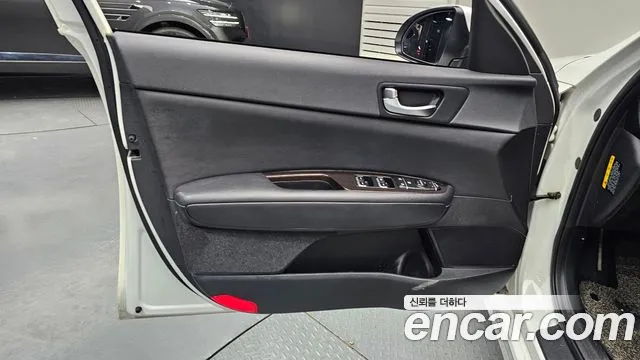 Kia K5 2015 thumb 4