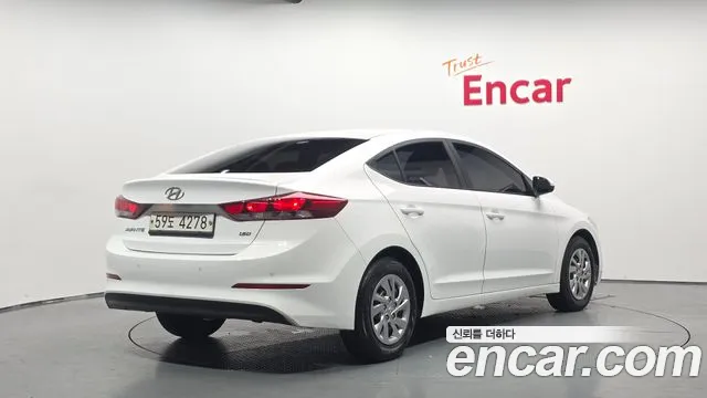 Hyundai Avante 2017 thumb 12