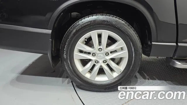 KGM Rexton 2019 thumb 9