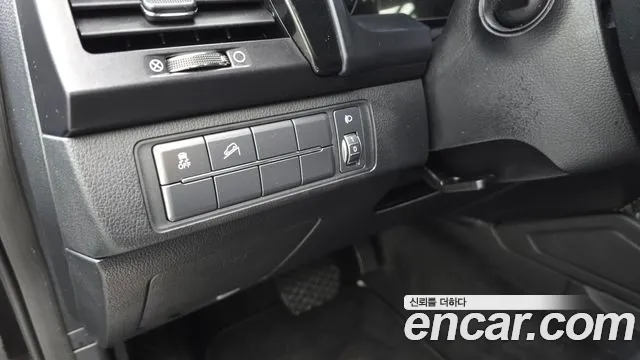 KGM Rexton 2019 thumb 2