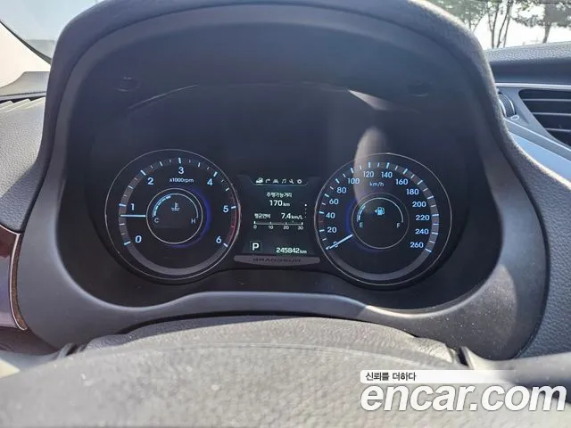 Hyundai Grandeur 2015 thumb 8
