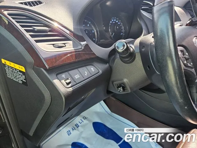 Hyundai Grandeur 2015 thumb 12