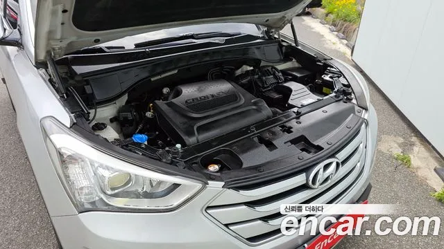 Hyundai Санта Фе 2012 thumb 12