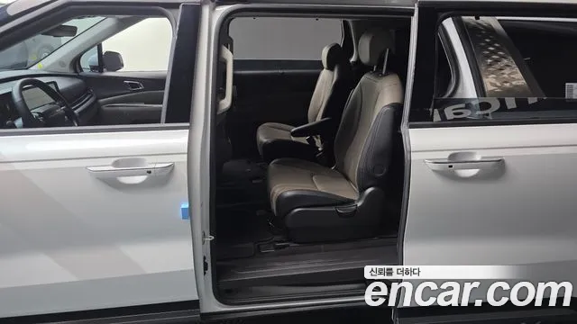 Kia Carnival 2025 thumb 12